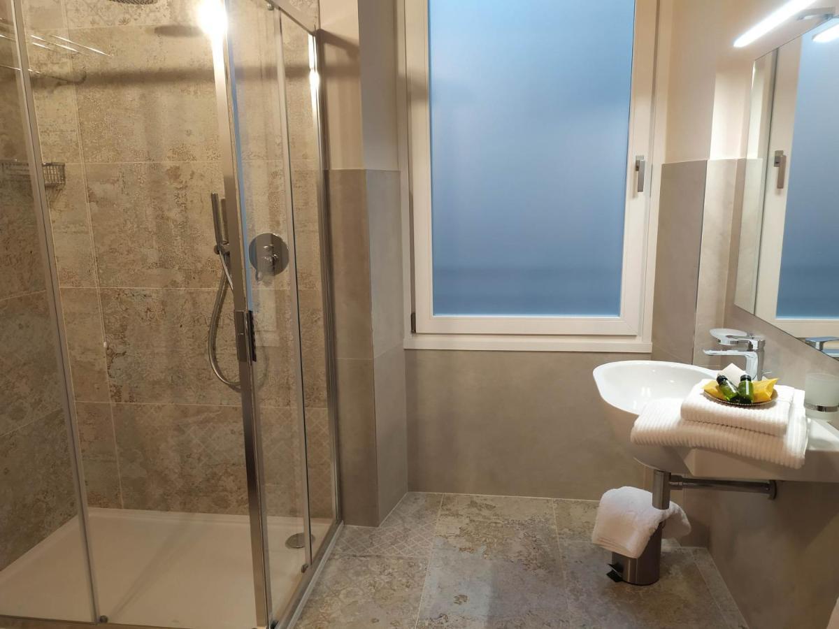Corte Trento Desenzano del Garda Exterior foto